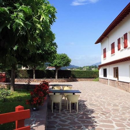 Apartamentos Armua Zugarramurdi Bagian luar foto